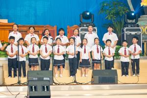  하계대성회 넷째날 저녁(저녁예배, 평강 가족 구속사노래 대회, 둘러보기)