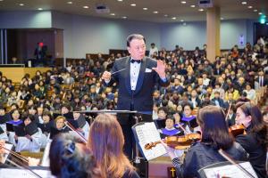  고난주간 특별집회 '2권 만화 출판 감사예배'