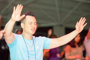  하계대성회 셋째날(찬양기도회)