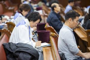  수요예배 '수능 안수식'